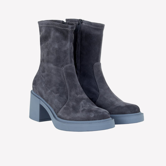 ANKLE BOOT IN CAMOSCIO STRETCH ANIKKI - Grigio | Roberto Festa