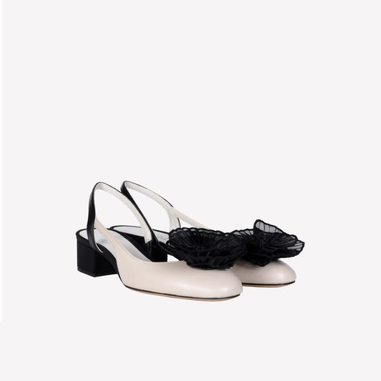 SLINGBACK IN PELLE BICOLORE CON FIORE IN TULLE ANTONIE - Bianco_nero | Roberto Festa