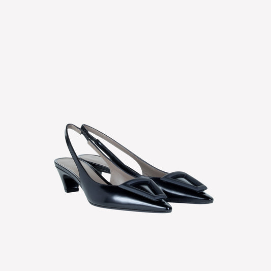 SLINGBACK IN VITELLO SPAZZOLATO NERO CON FIBBIA GOMMATA DORIEN - Back to Office | Roberto Festa